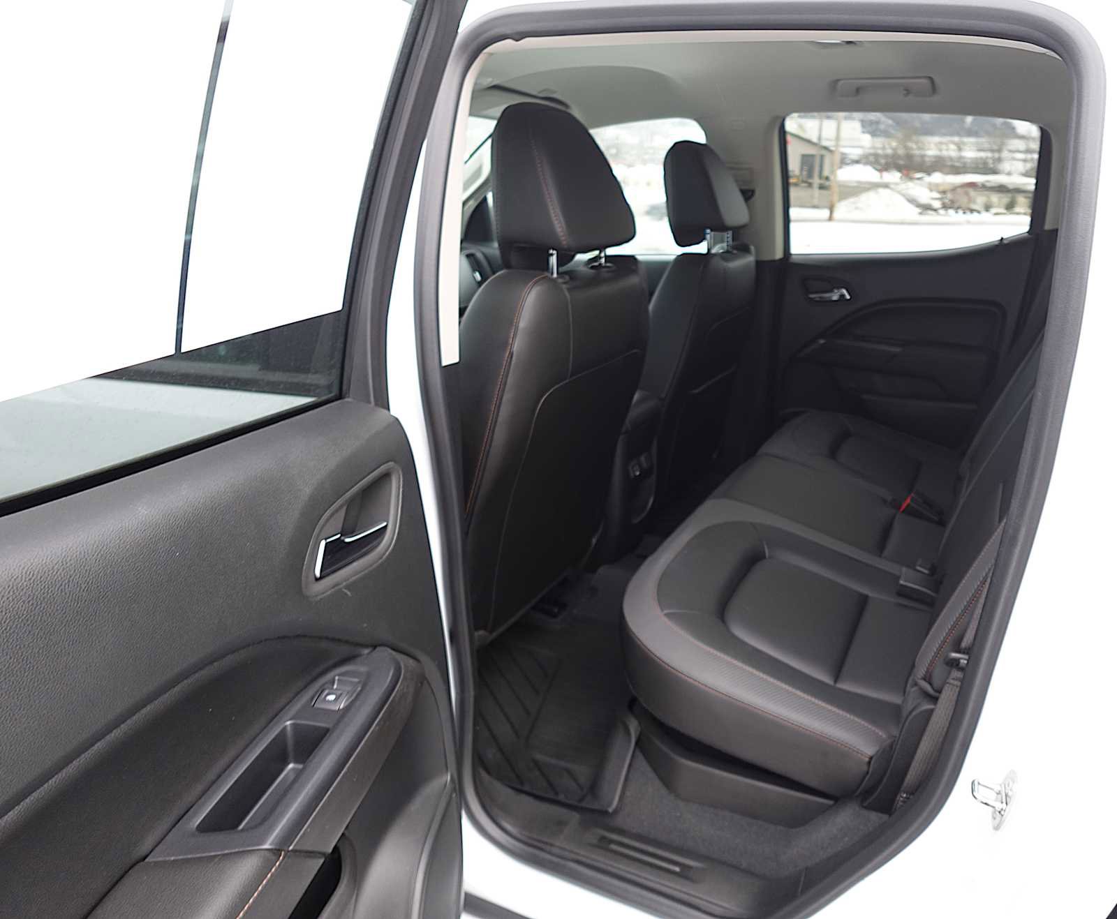 Used 2022 GMC Canyon AT4 w/ Trailering Package image 26