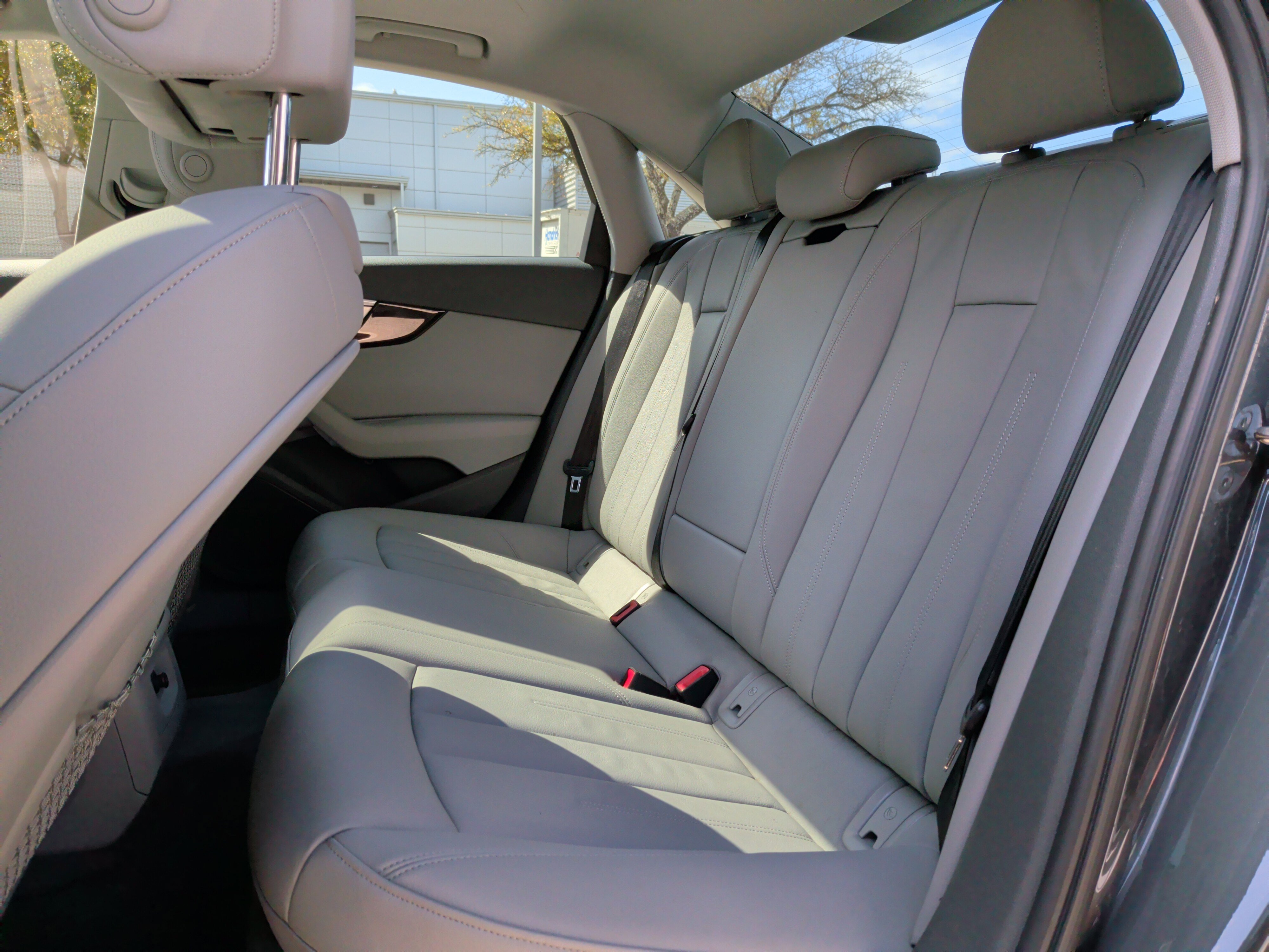 Used 2019 Audi A4 2.0T Premium w/ Convenience Package image 29