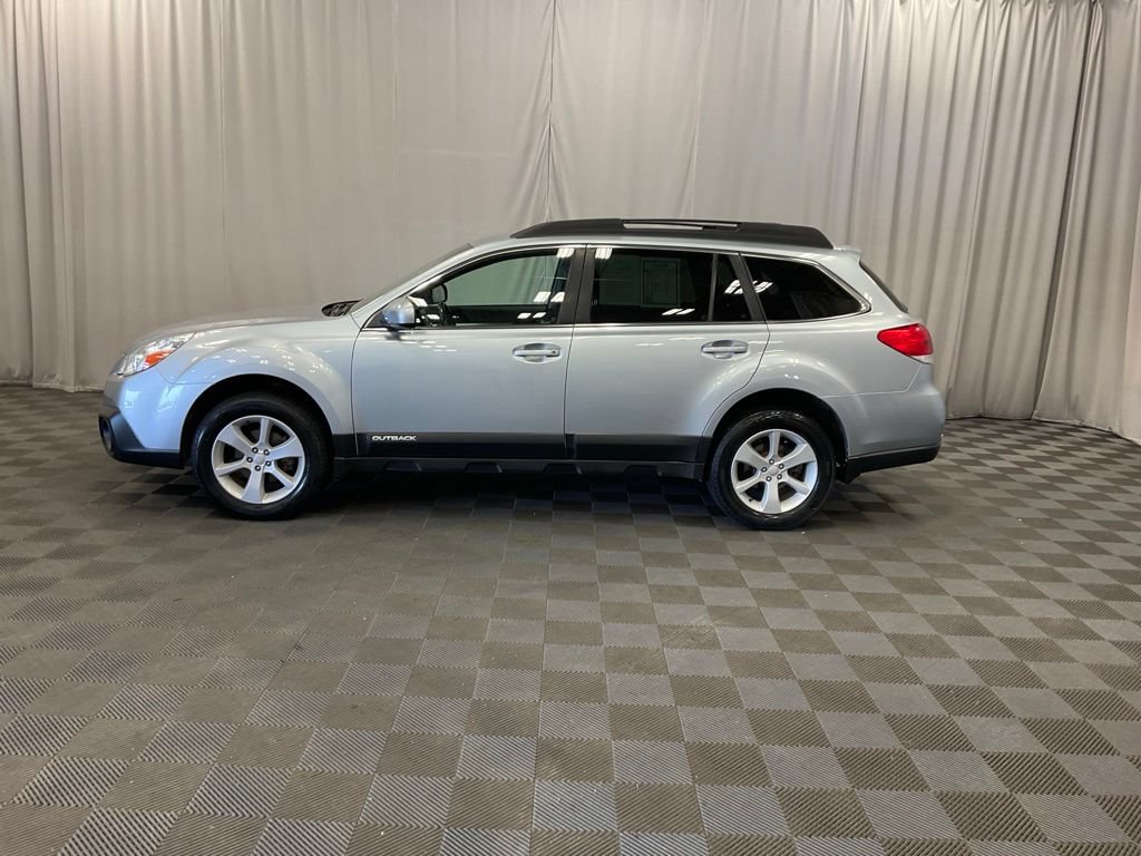 Used 2013 Subaru Outback 2.5i Premium AWD/4WD image 7