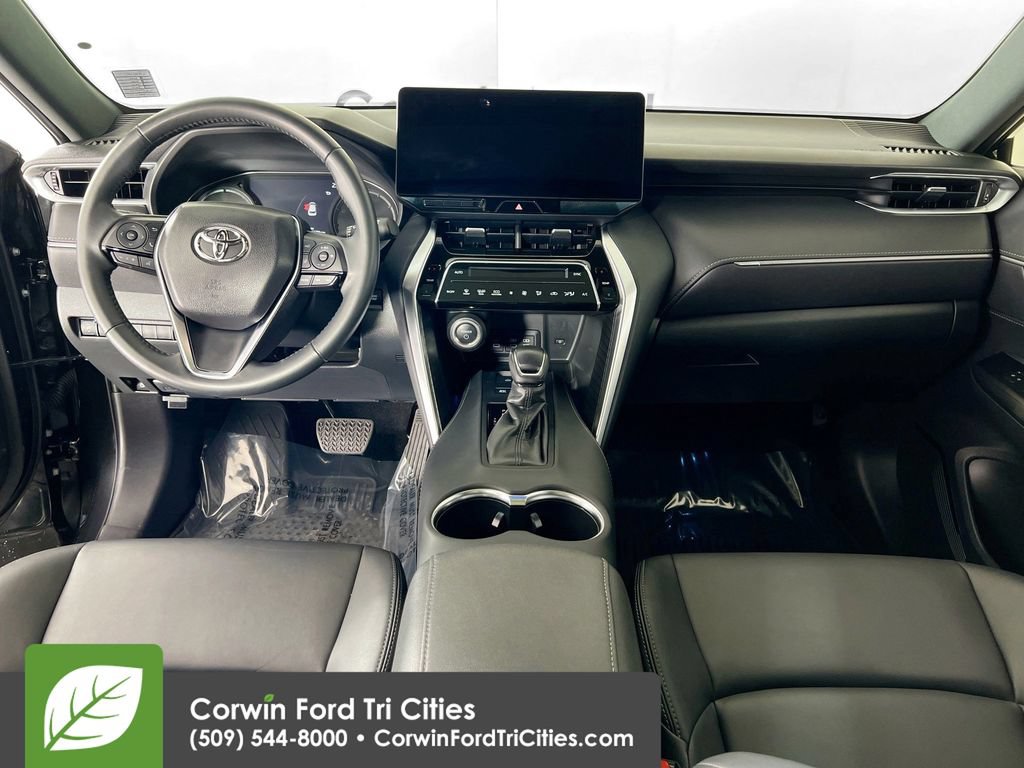 Used 2024 Toyota Venza Nightshade AWD/4WD image 7