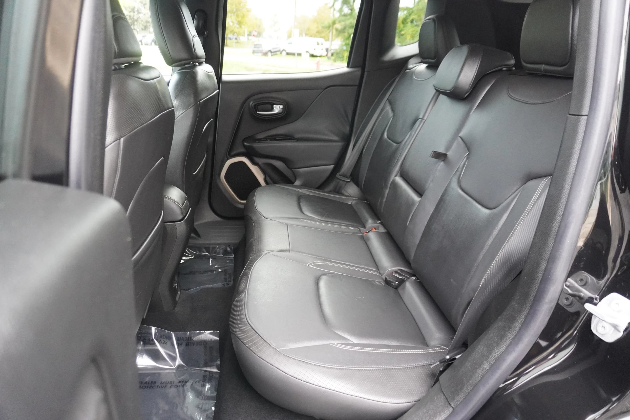 Used 2015 Jeep Renegade Limited FWD image 10