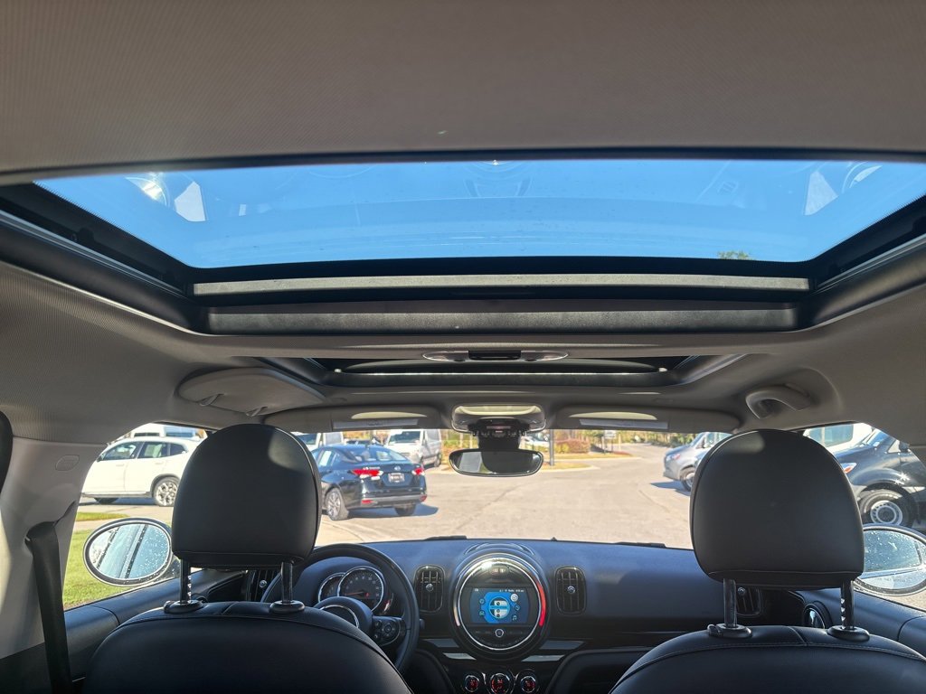 Used 2019 MINI Cooper Countryman w/ Premium Package image 53