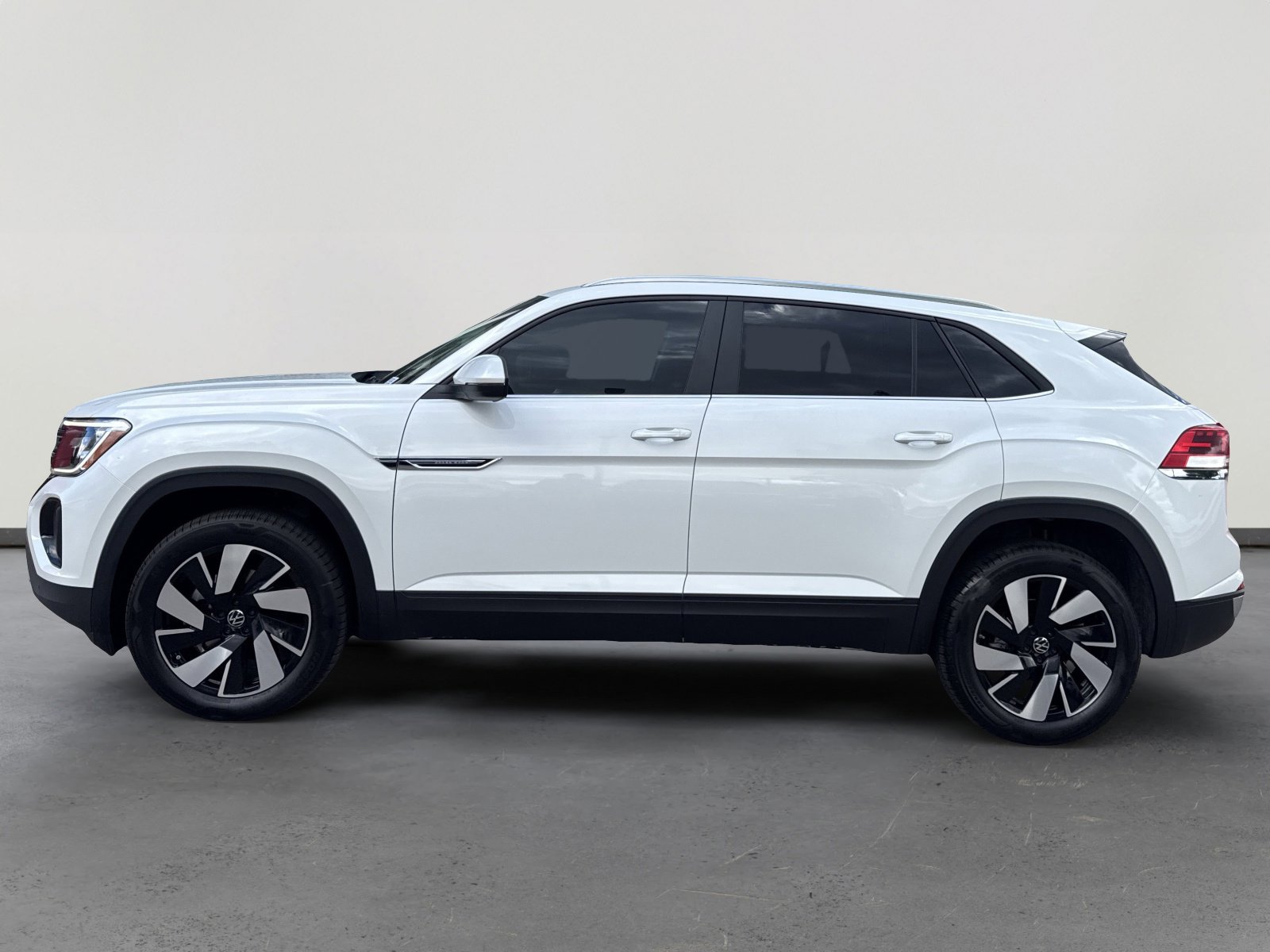 New 2026 Volkswagen Atlas Cross Sport SE image 3