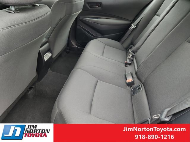 Used 2025 Toyota Corolla LE FWD image 30