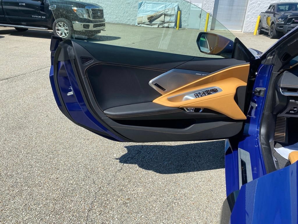 Used 2025 Chevrolet Corvette Stingray Preferred Conv w/ Z51 Performance Package RWD image 10