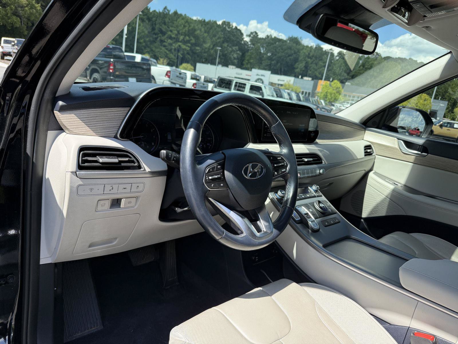 Used 2022 Hyundai Palisade SEL w/ Premium Package FWD image 15