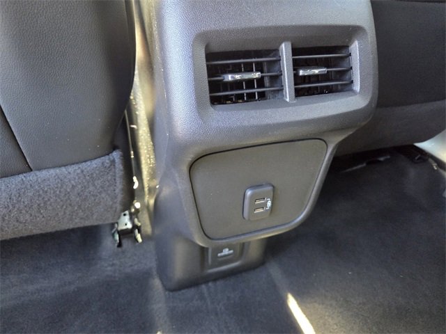 Certified 2022 Chevrolet Equinox RS w/ Infotainment Package image 17