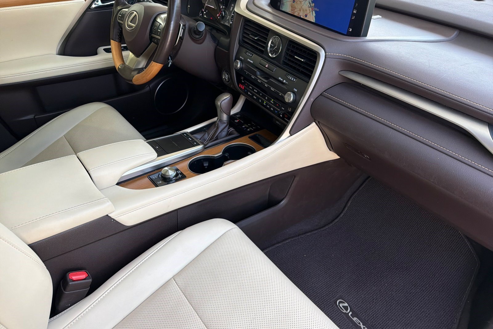 Used 2020 Lexus RX 350 AWD w/ Premium Package image 19