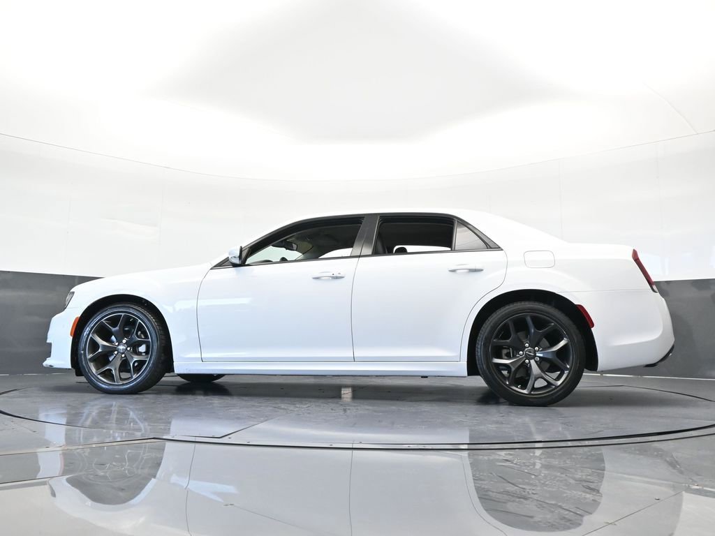 Used 2023 Chrysler 300 Touring L image 49