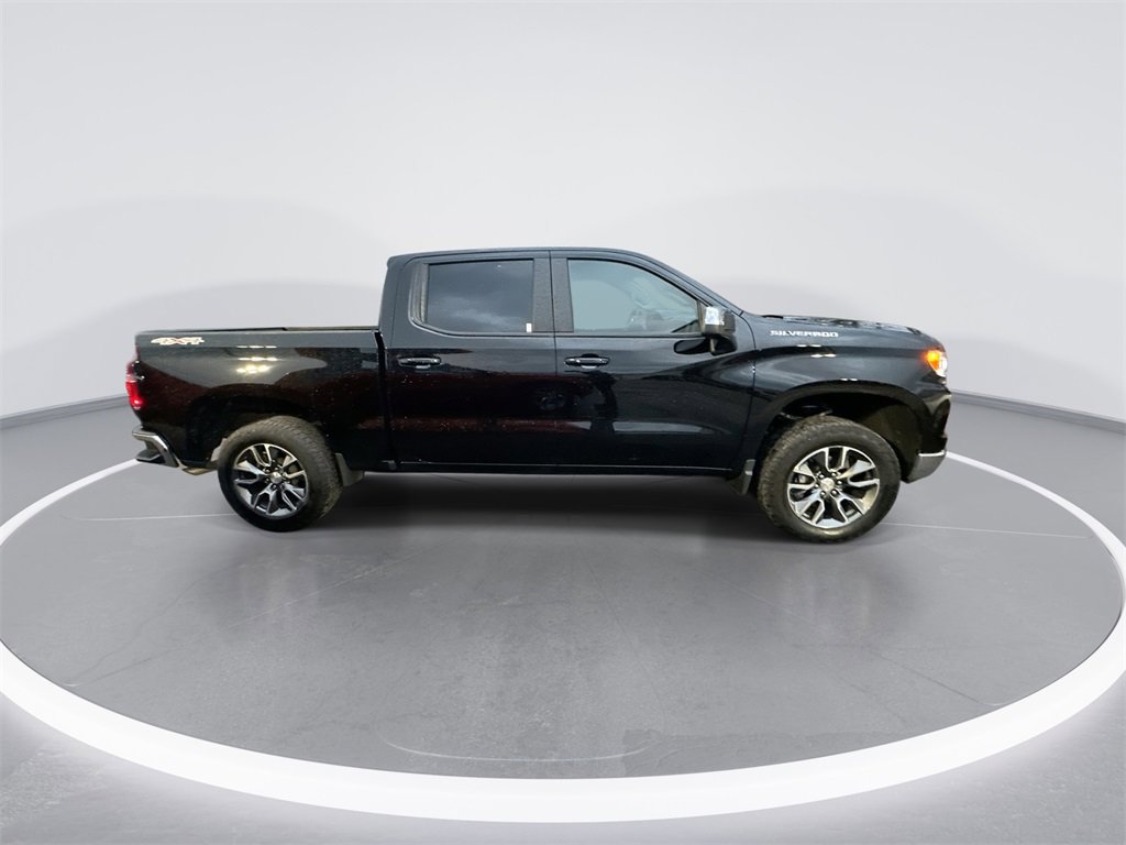 Used 2024 Chevrolet Silverado 1500 LT image 9