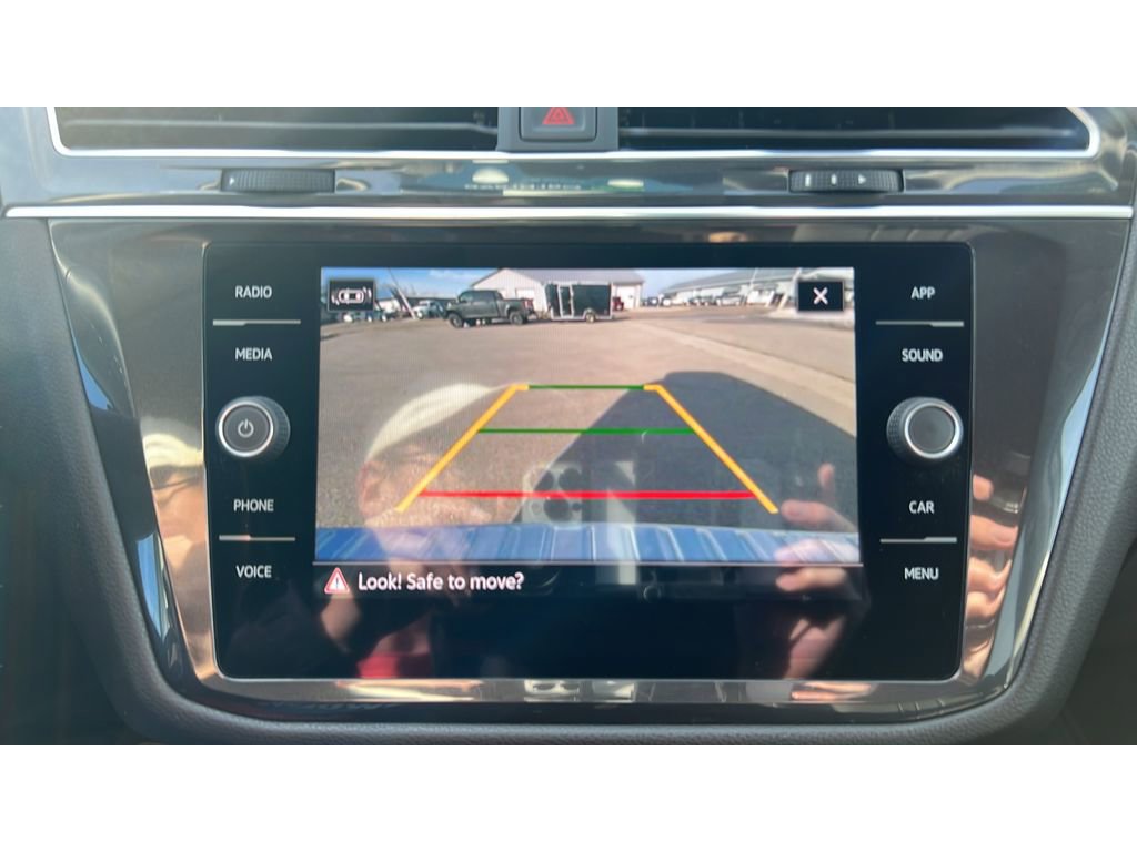 Used 2023 Volkswagen Tiguan SE image 19