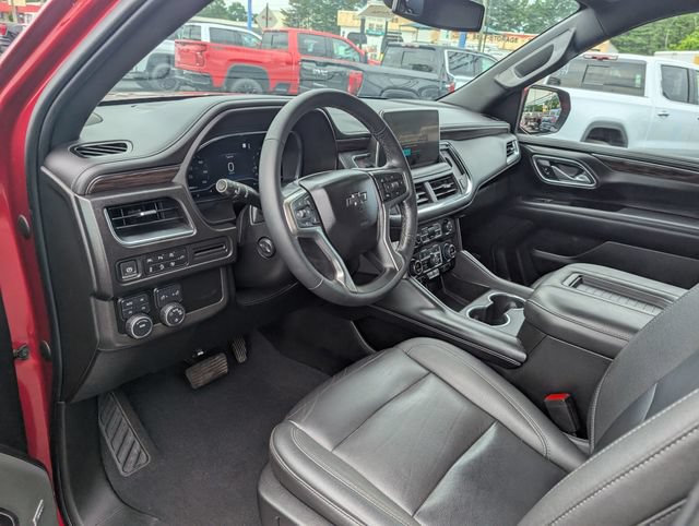 Used 2022 Chevrolet Tahoe Z71 w/ Luxury Package AWD/4WD image 12