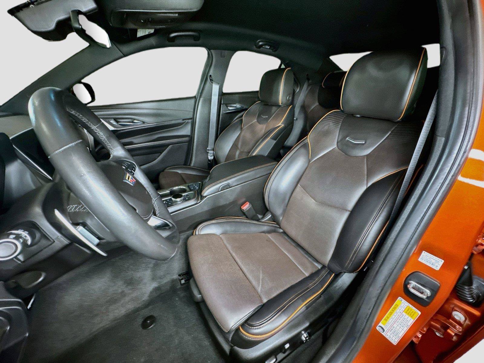 Used 2022 Cadillac CT4 V w/ Navigation Package RWD image 9