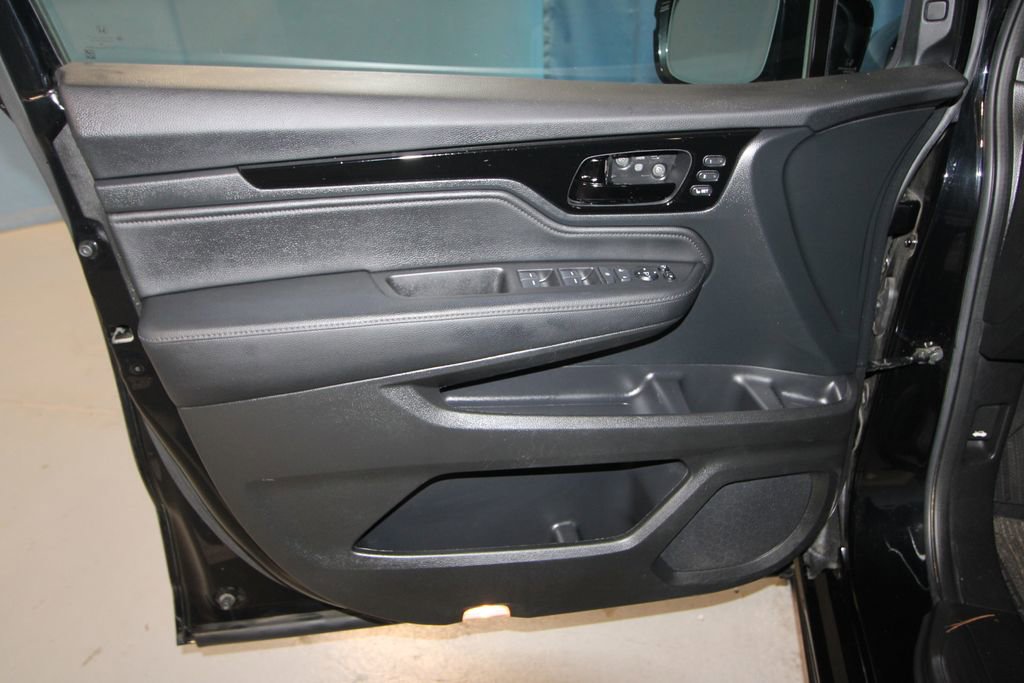 Used 2022 Honda Odyssey Elite image 5