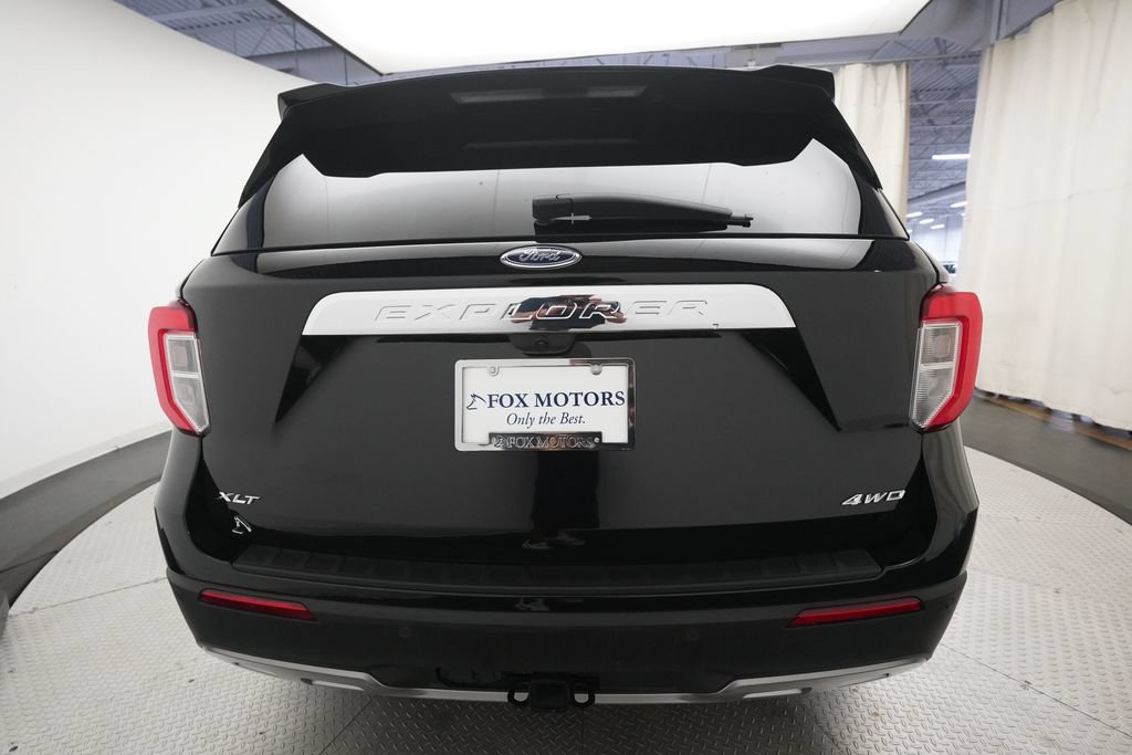 Used 2023 Ford Explorer XLT w/ Equipment Group 202A AWD/4WD image 27