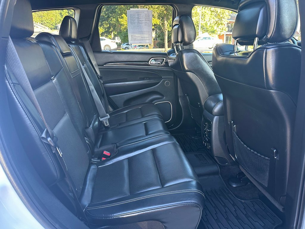 Used 2015 Jeep Grand Cherokee Overland w/ Advanced Technology Group image 11