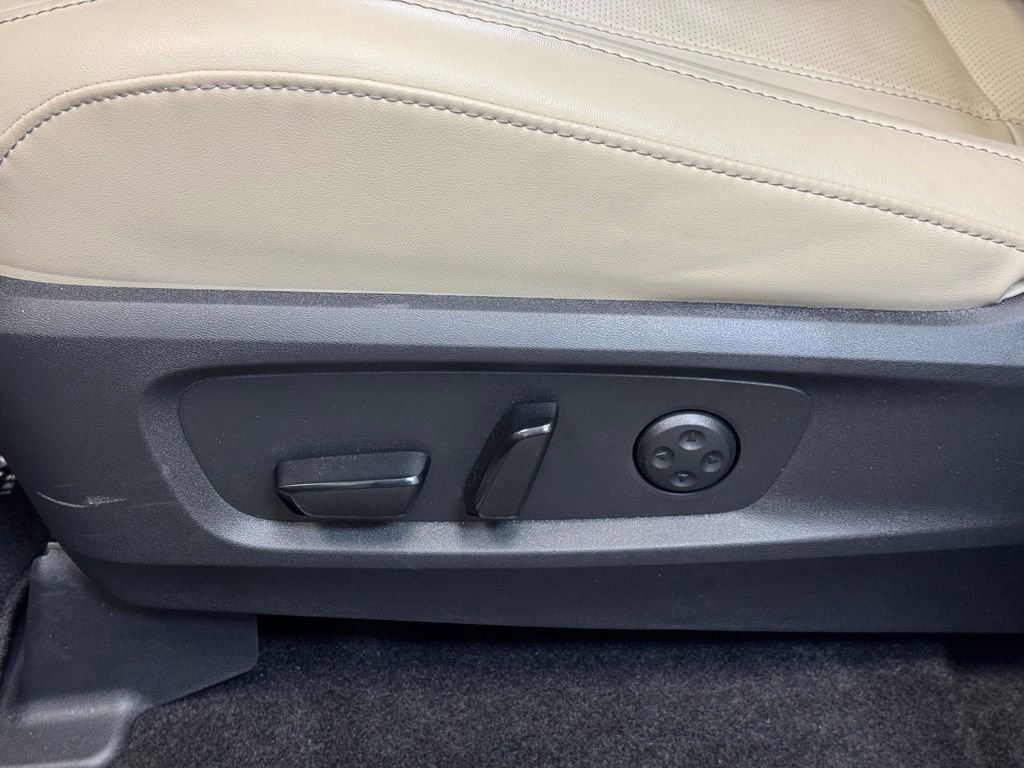 Used 2025 INFINITI QX60 Luxe AWD/4WD image 11