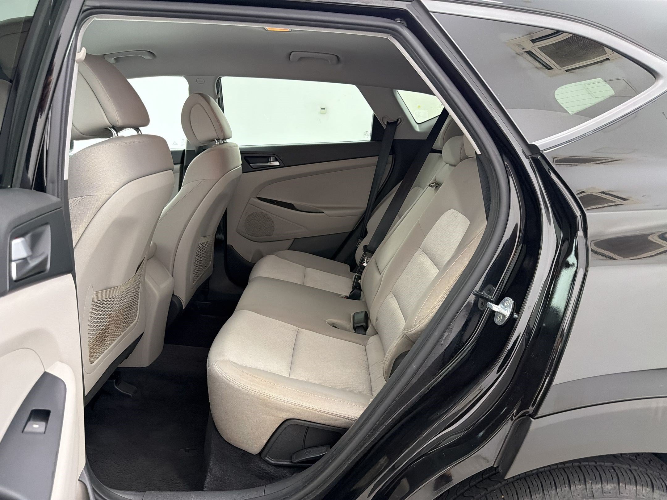 Used 2016 Hyundai Tucson SE w/ Option Group 02 FWD image 14