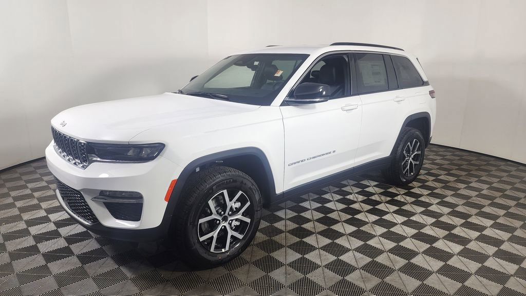 New 2025 Jeep Grand Cherokee Limited image 3