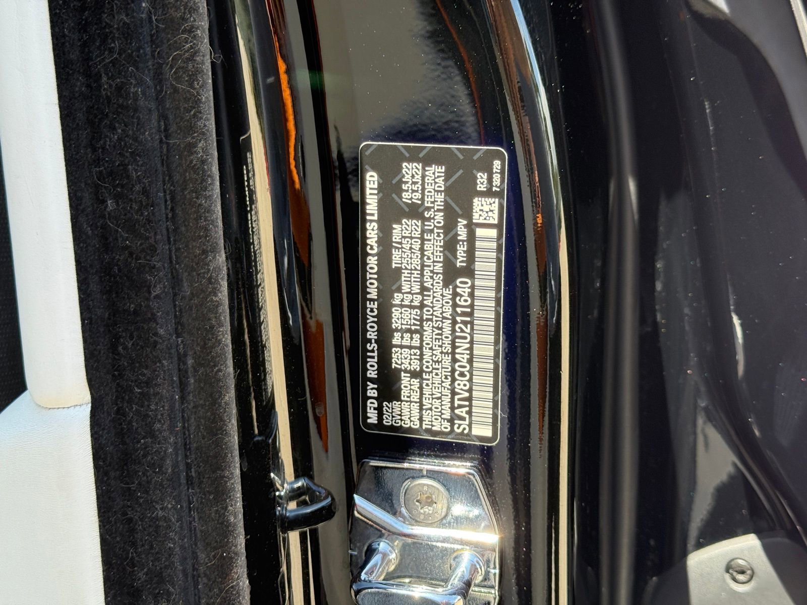 Used 2022 Rolls-Royce Cullinan Black Badge AWD/4WD image 45