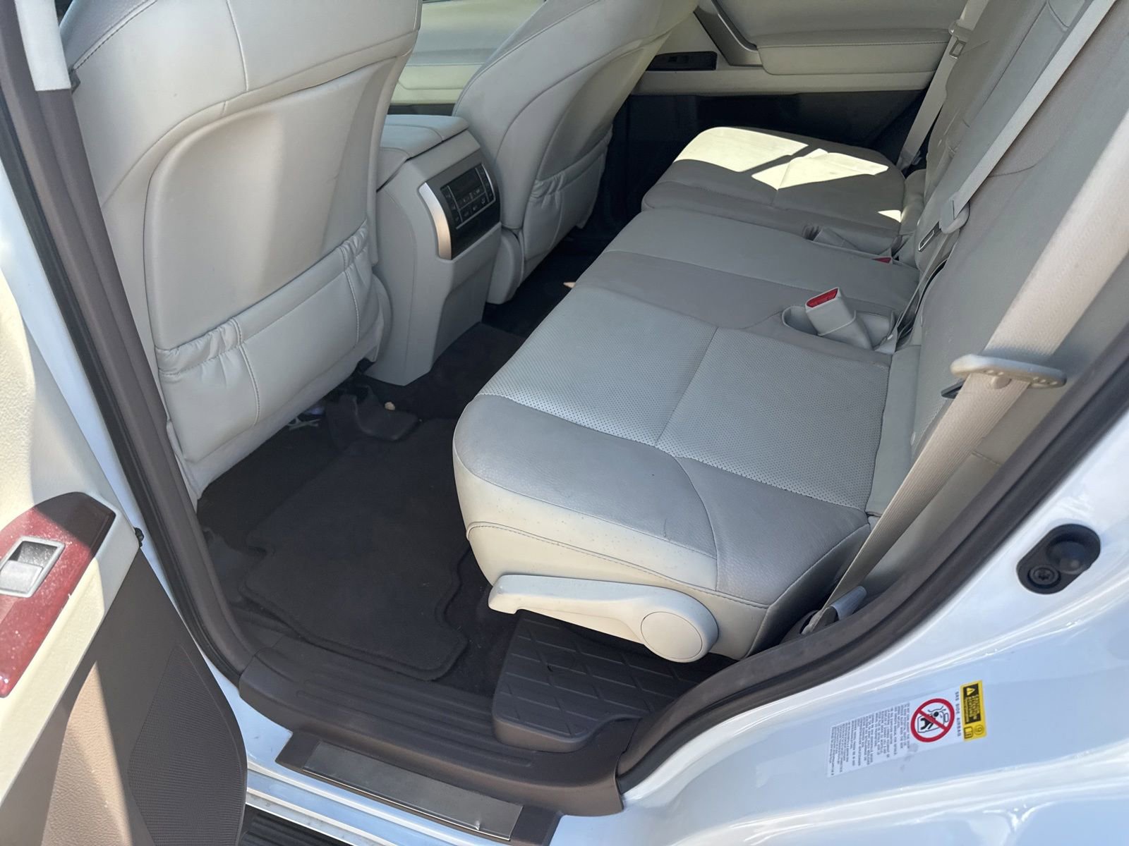 Used 2019 Lexus GX 460 Premium w/ Premium Package AWD/4WD image 14