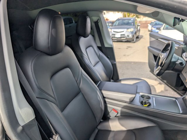 Used 2023 Tesla Model Y Performance image 18