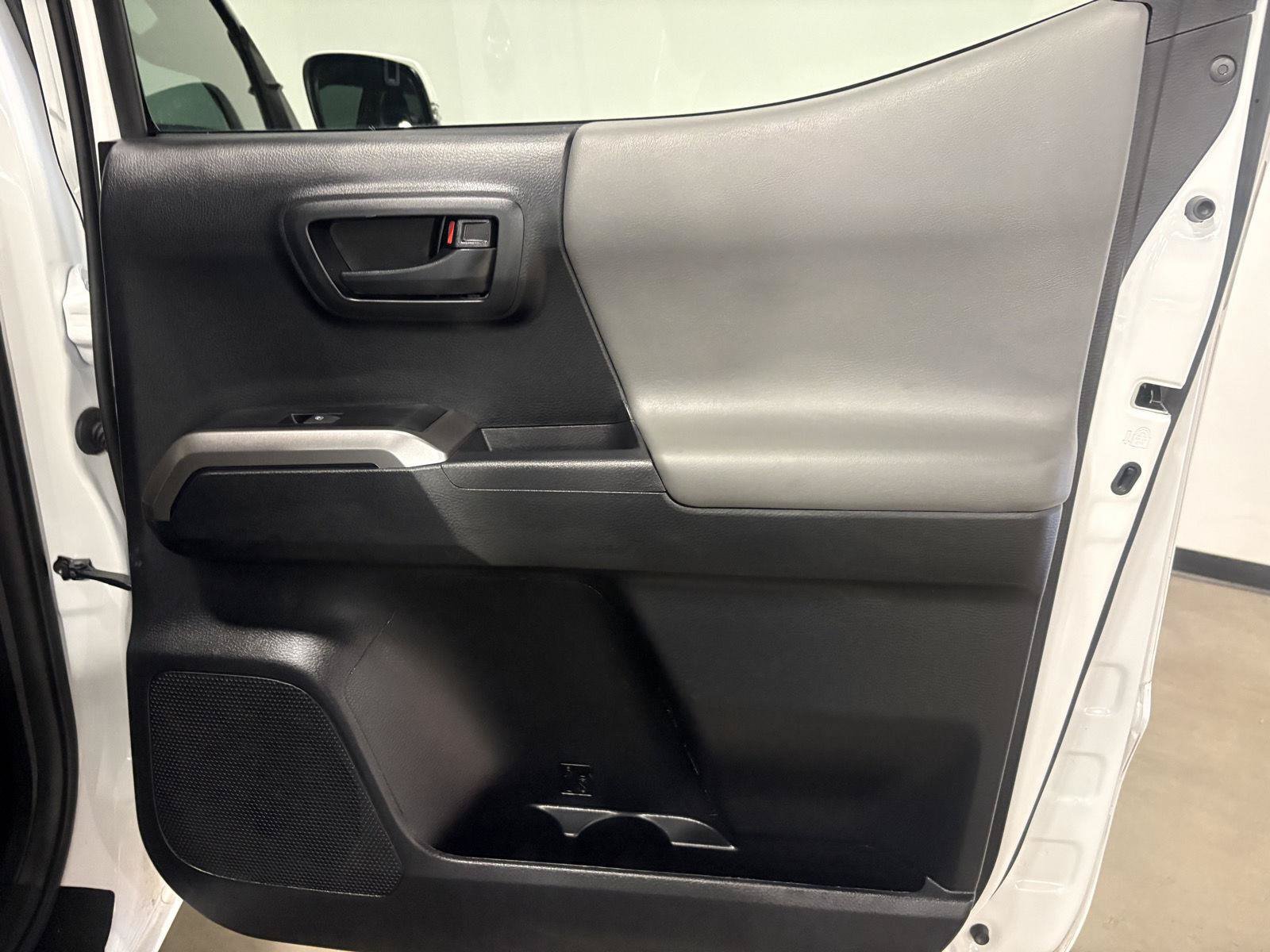 Used 2023 Toyota Tacoma SR5 w/ Technology Package AWD/4WD image 48