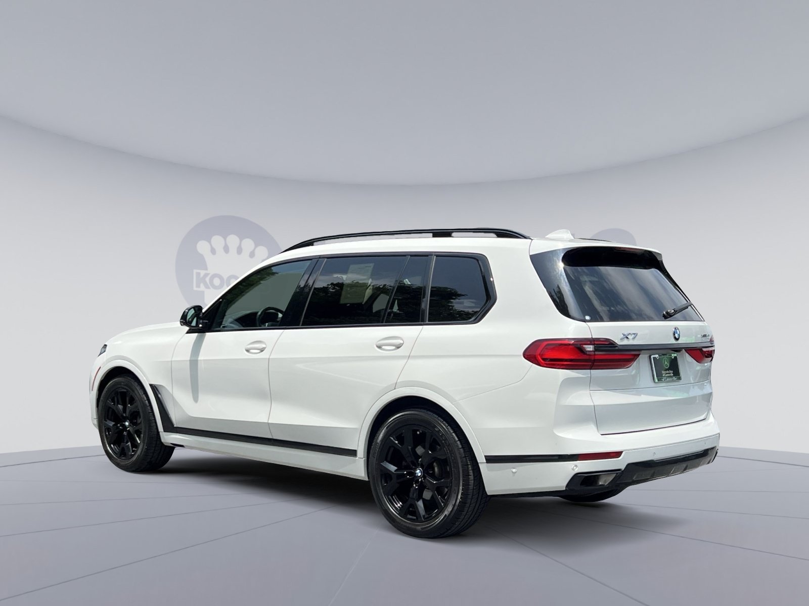 Used 2022 BMW X7 xDrive40i w/ Premium Package AWD/4WD image 8