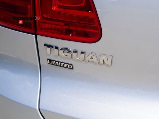 Used 2017 Volkswagen Tiguan Limited w/ Premium Package image 9