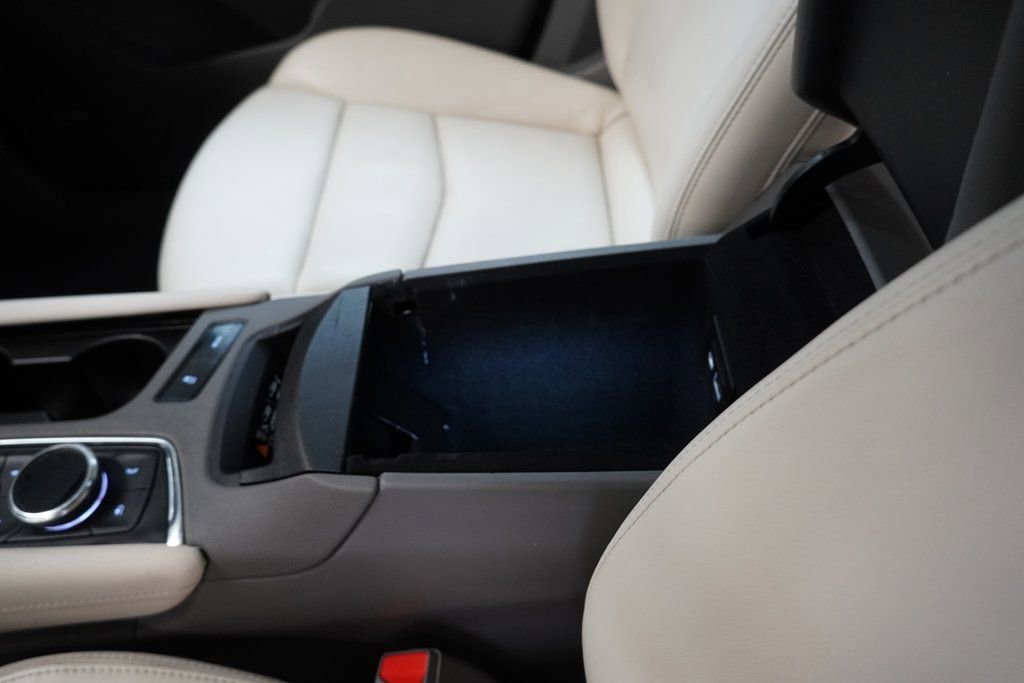 Used 2023 Cadillac XT6 Premium Luxury image 25