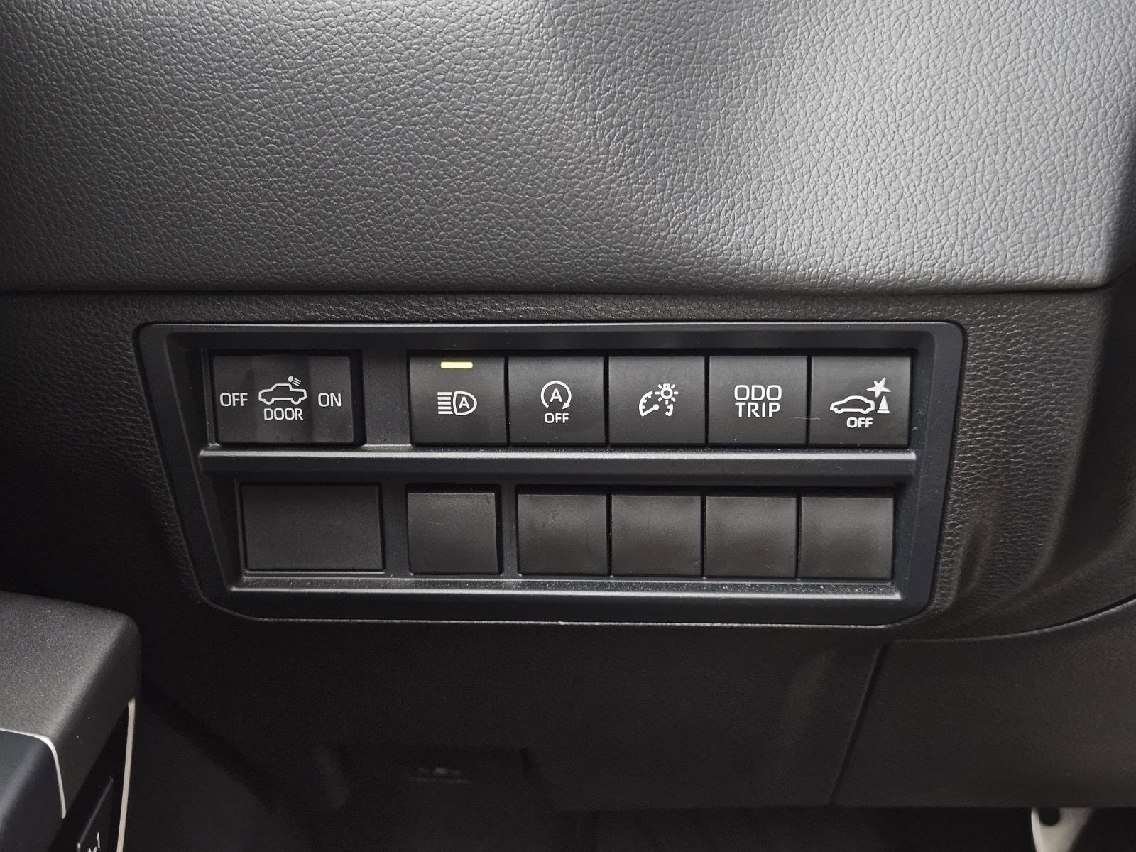 Used 2025 Toyota Tundra Limited w/ TRD Off-Road Package AWD/4WD image 26