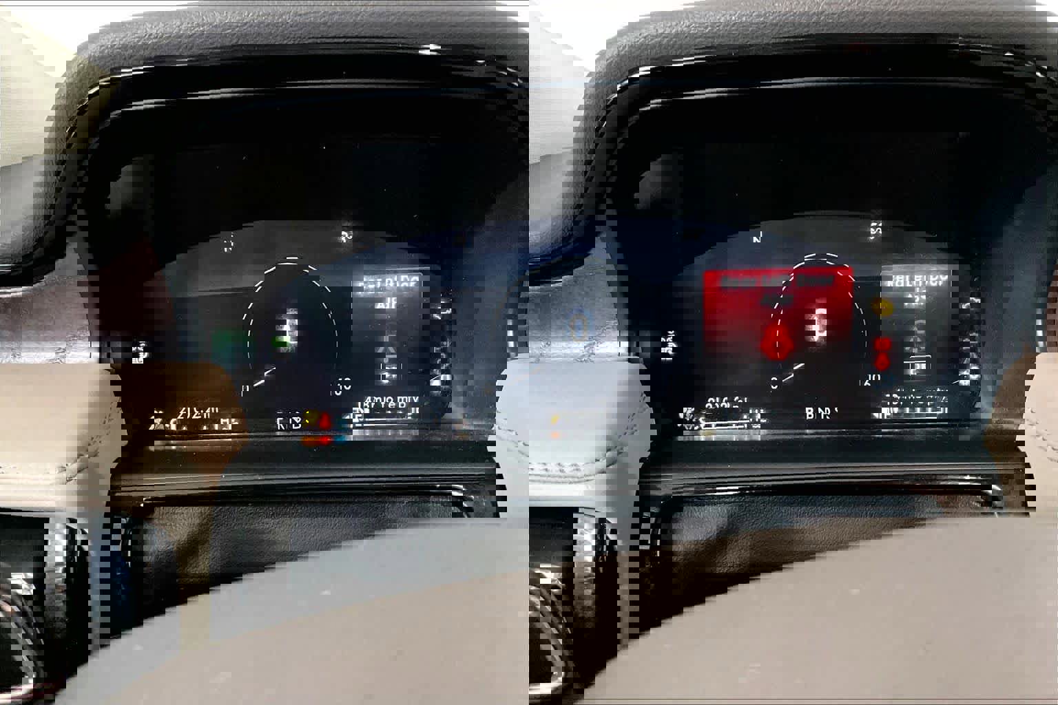 Used 2022 Lincoln Nautilus Reserve w/ Equipment Group 201A image 25