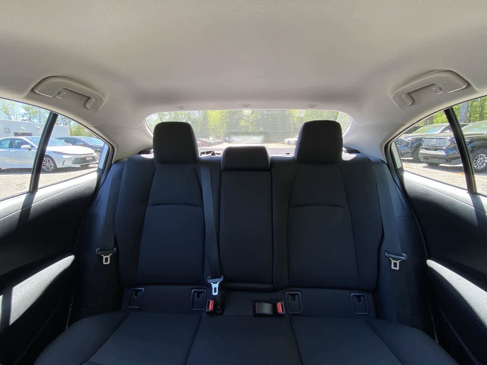 Used 2025 Toyota Corolla LE FWD image 44