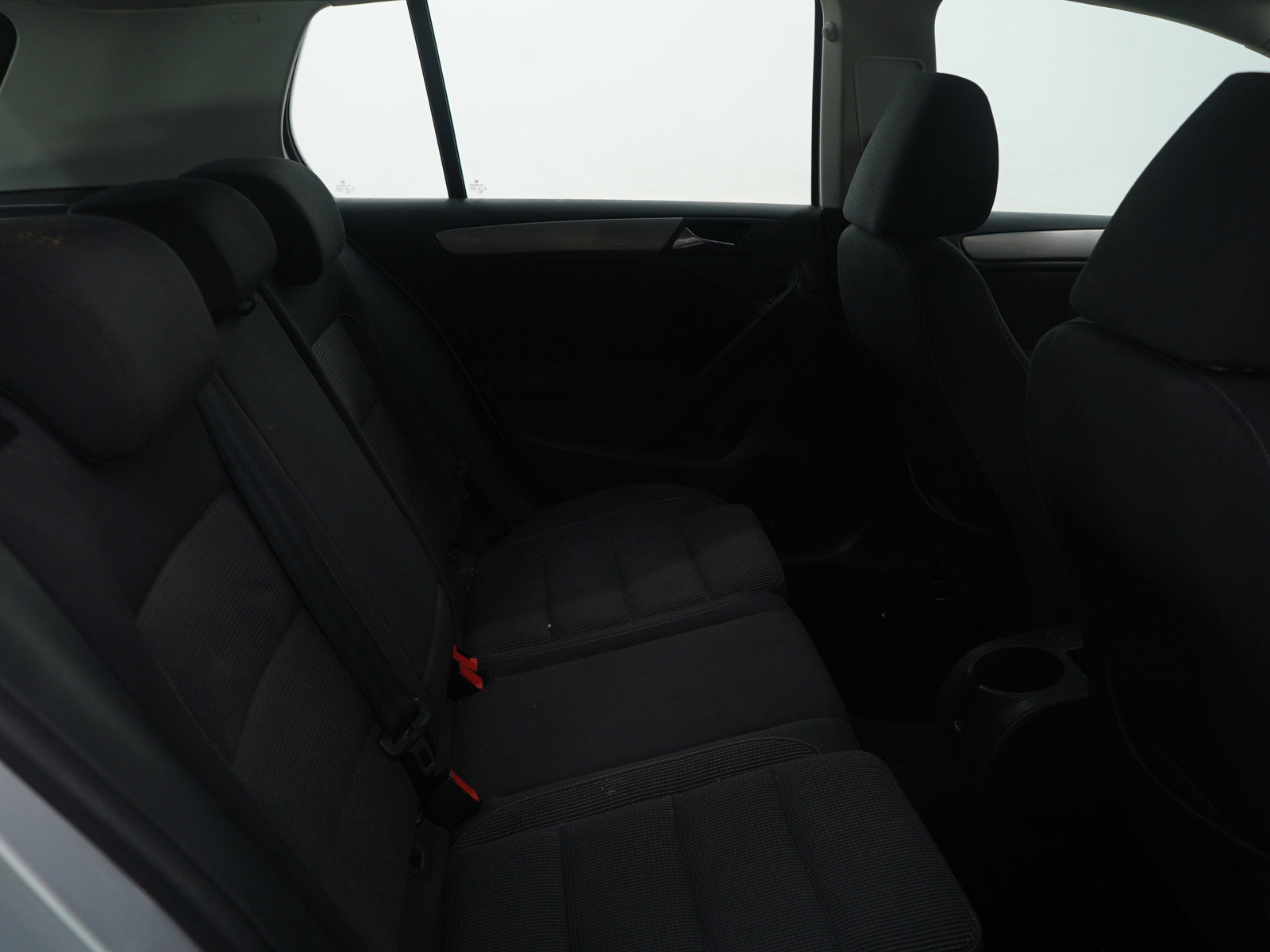 Used 2010 Volkswagen Golf 4-Door image 12