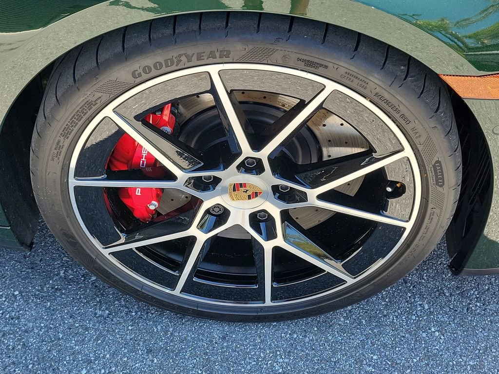 Certified 2026 Porsche 911 Carrera 4 GTS AWD/4WD image 13