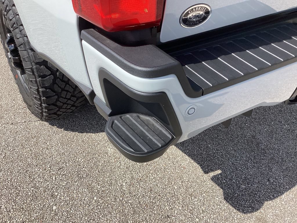 New 2026 Ford F350 Lariat w/ Tremor Off-Road Package AWD/4WD image 19
