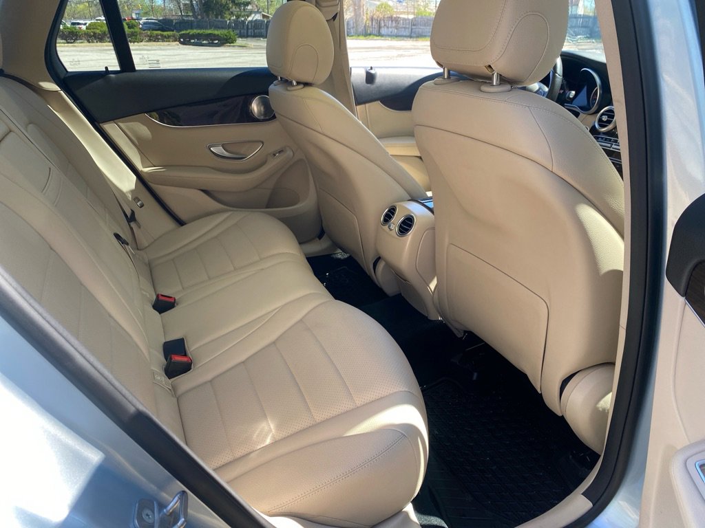 Used 2017 Mercedes-Benz GLC 300 4MATIC image 24