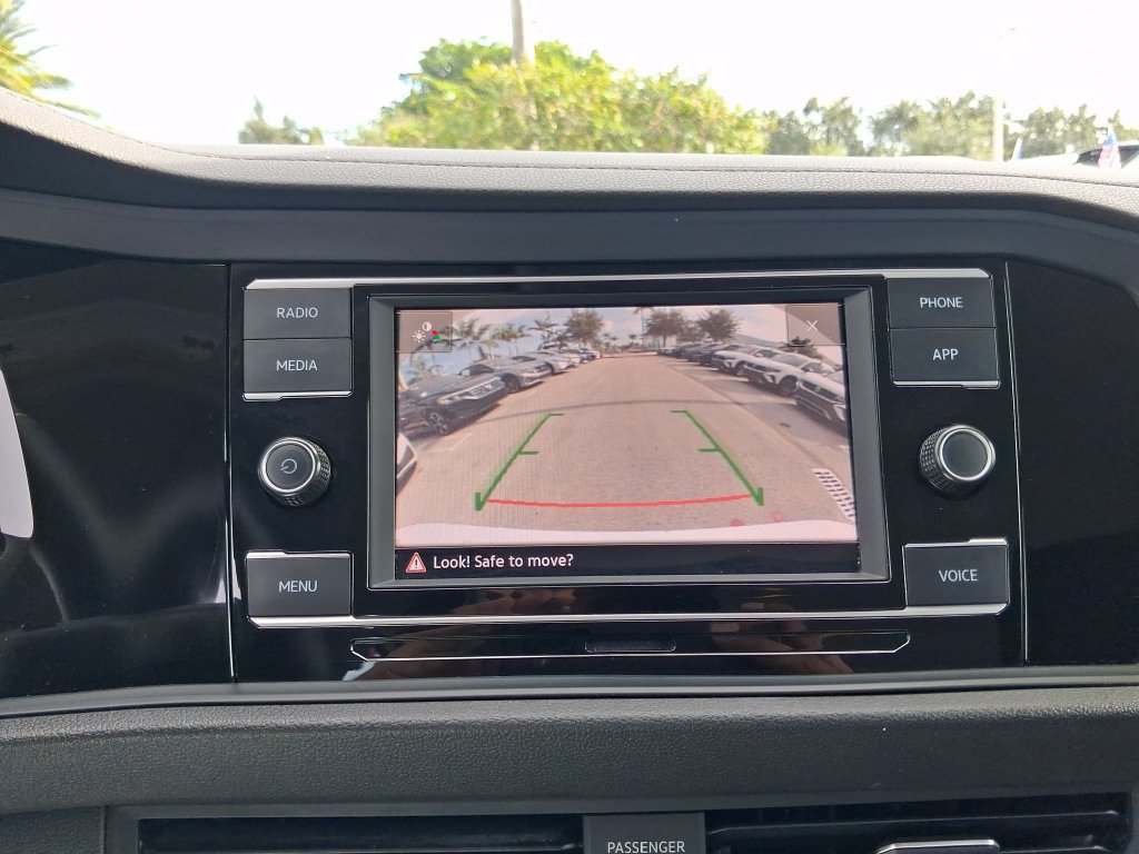 Certified 2024 Volkswagen Jetta S FWD image 28