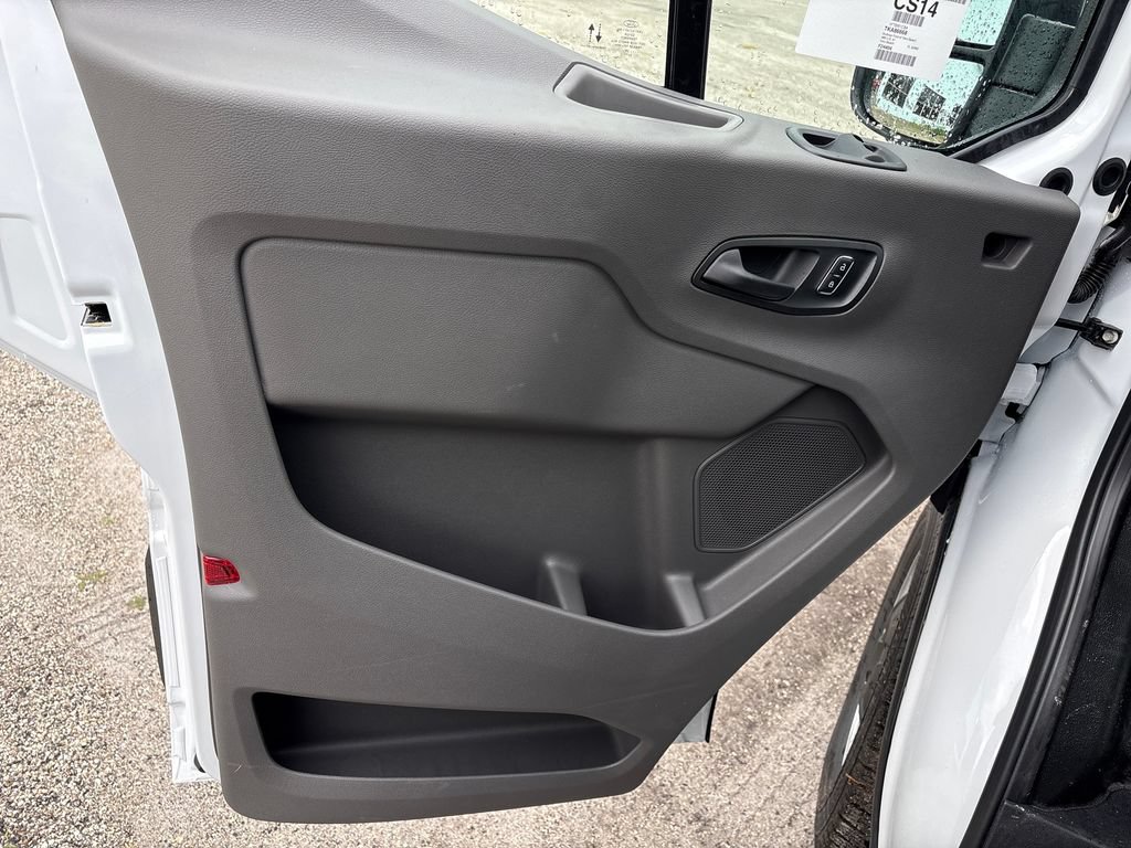 New 2026 Ford Transit 250 148 Medium Roof RWD image 25