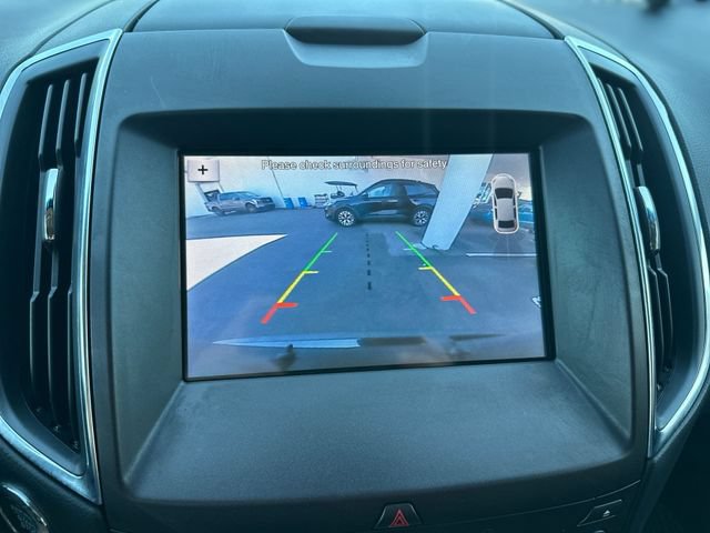 Certified 2019 Ford Edge Titanium w/ Cold Weather Package AWD/4WD image 18