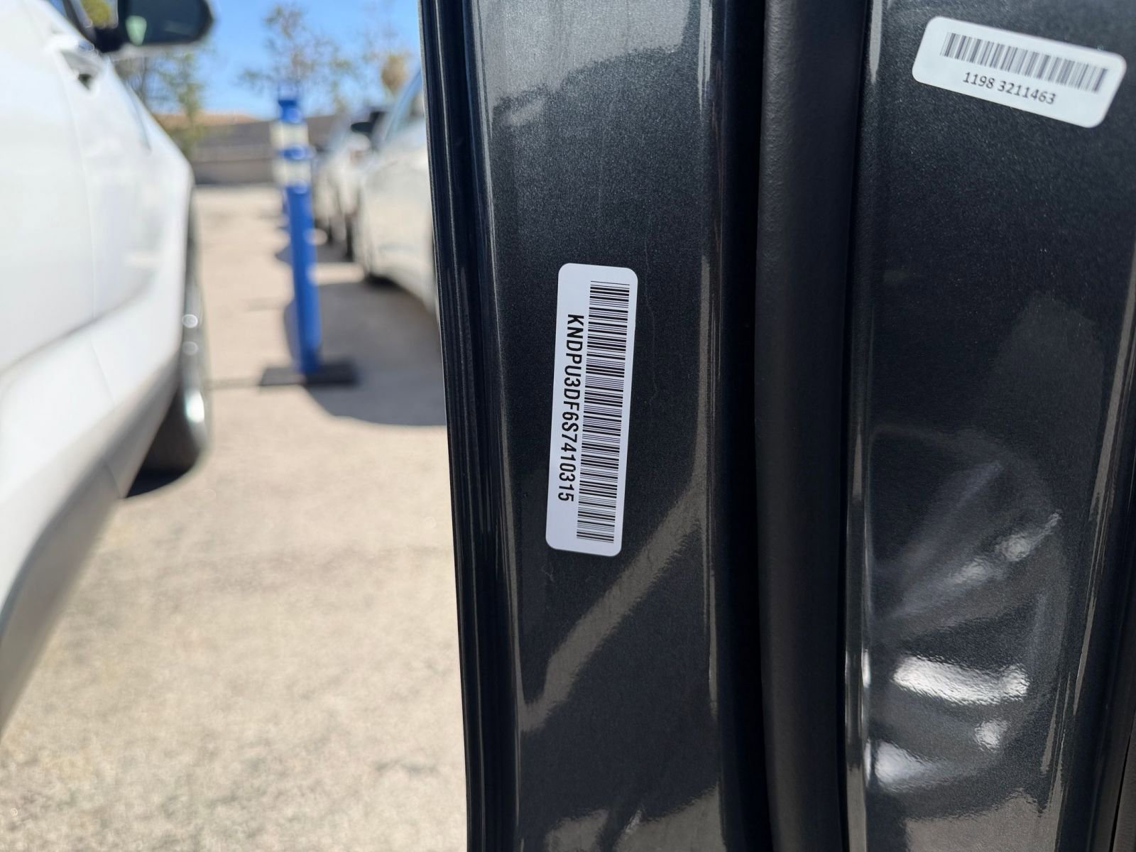 Used 2025 Kia Sportage LX image 28