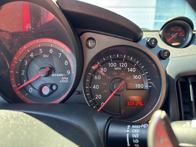 Used 2015 Nissan 370Z NISMO image 27