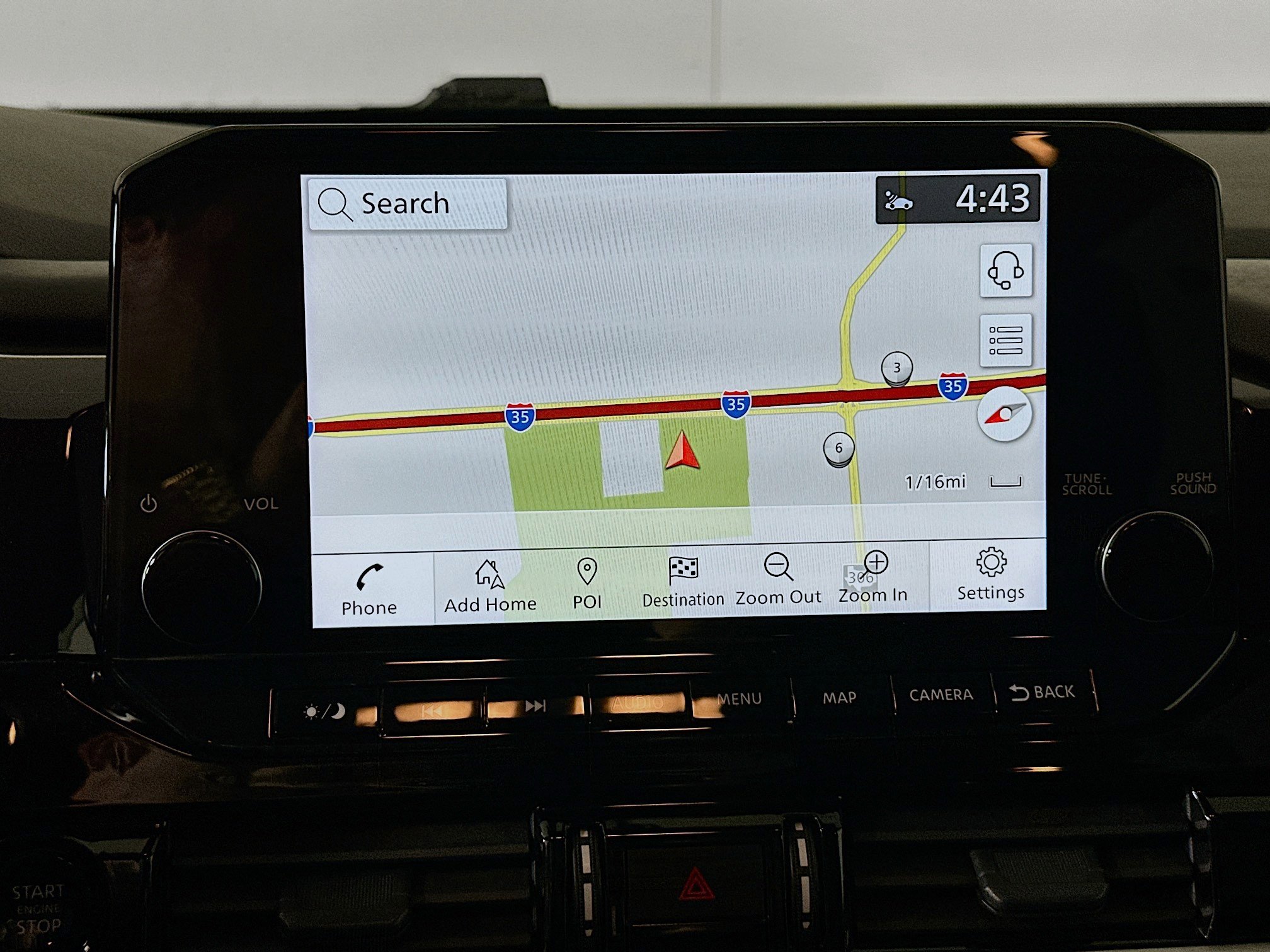 Used 2025 Nissan Pathfinder SL FWD image 22