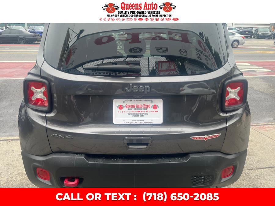 Used 2021 Jeep Renegade Trailhawk image 5