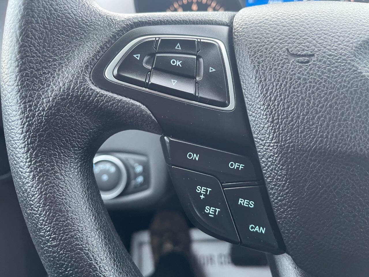 Used 2018 Ford Escape SE image 13