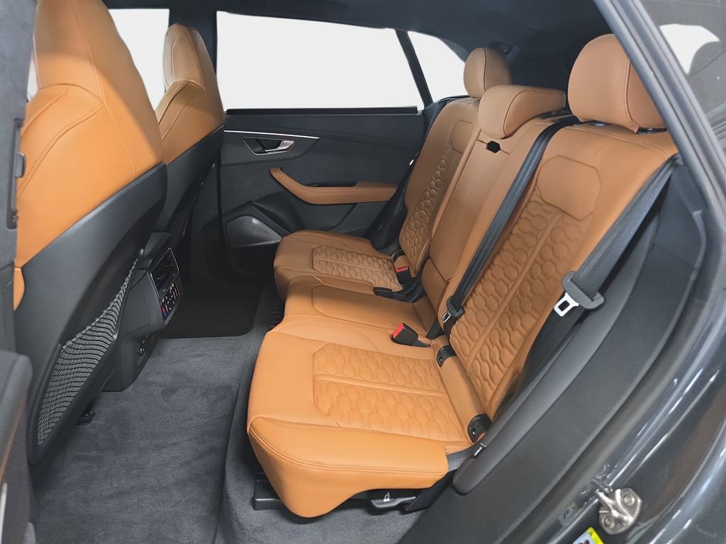 New 2026 Audi RS Q8 performance image 8