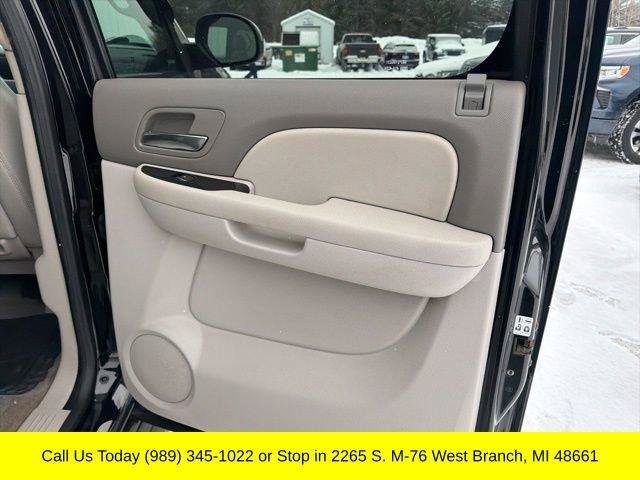 Used 2013 Chevrolet Avalanche LT AWD/4WD image 30