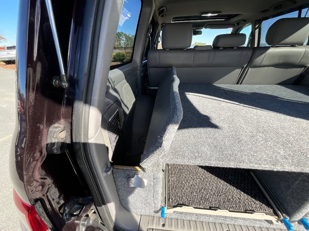 Used 2006 Toyota Land Cruiser image 41