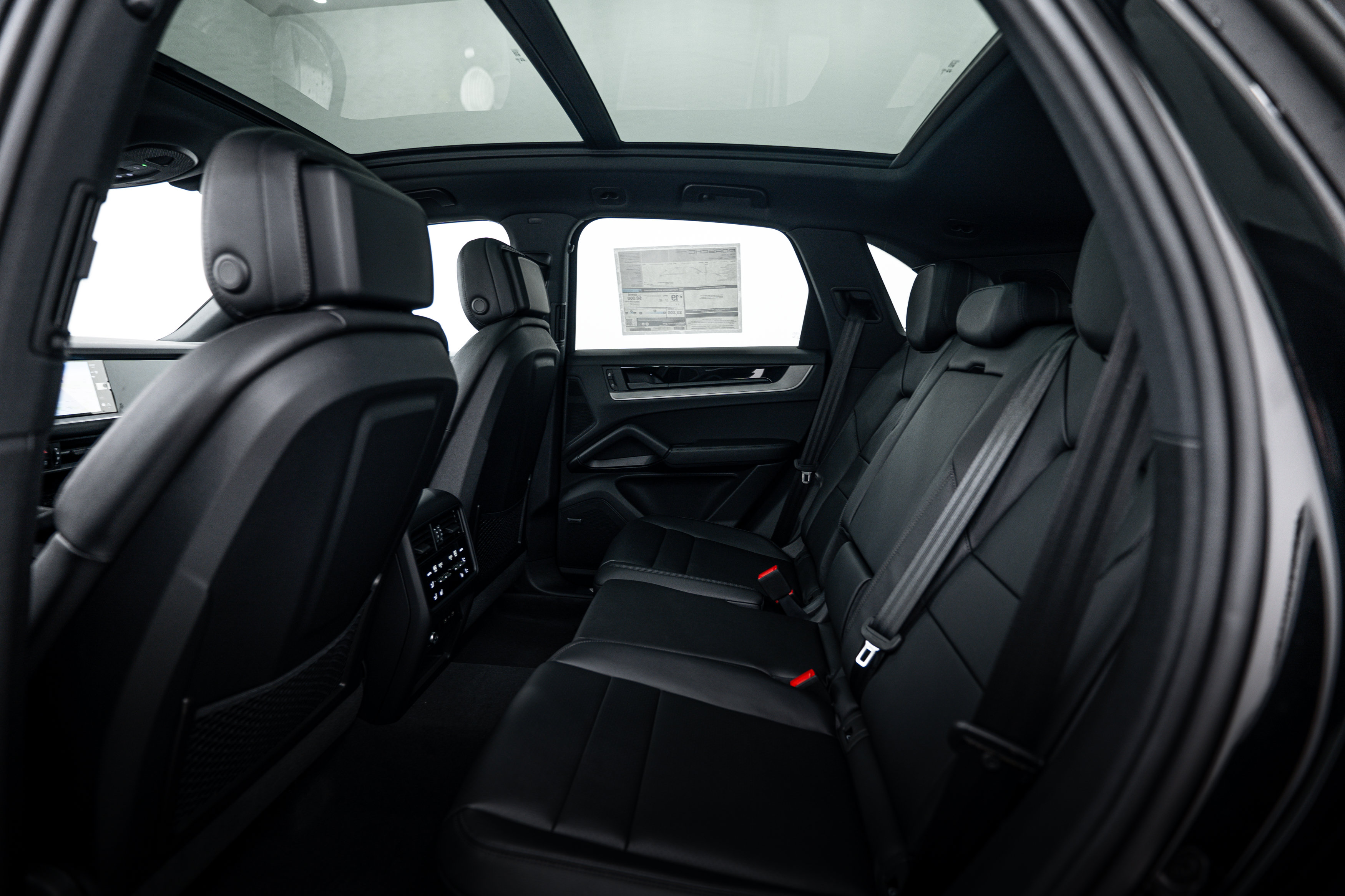 Certified 2026 Porsche Cayenne AWD/4WD image 24