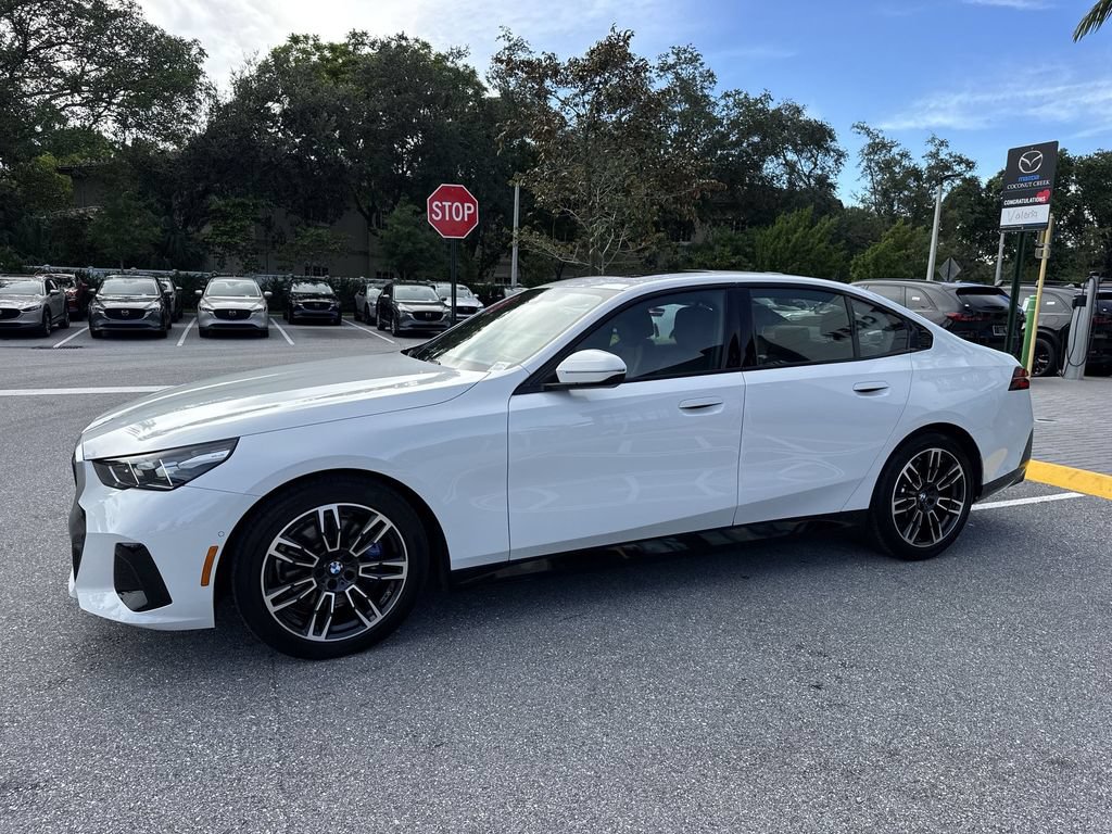 Used 2026 BMW 530i xDrive AWD/4WD image 10